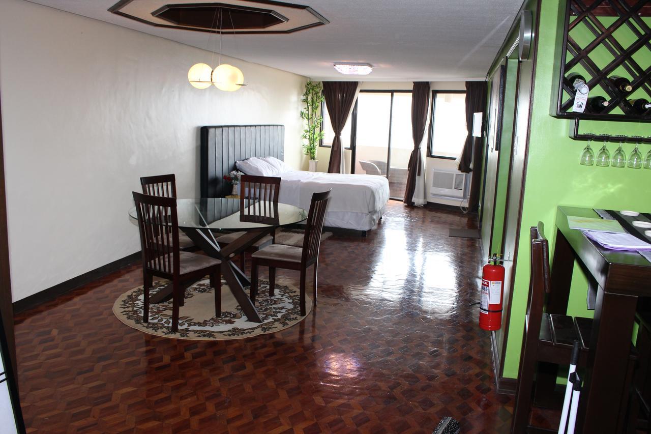 Manila Bay Serviced Apartments Buitenkant foto
