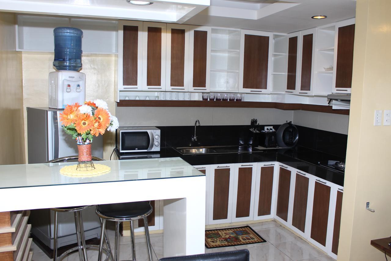 Manila Bay Serviced Apartments Buitenkant foto
