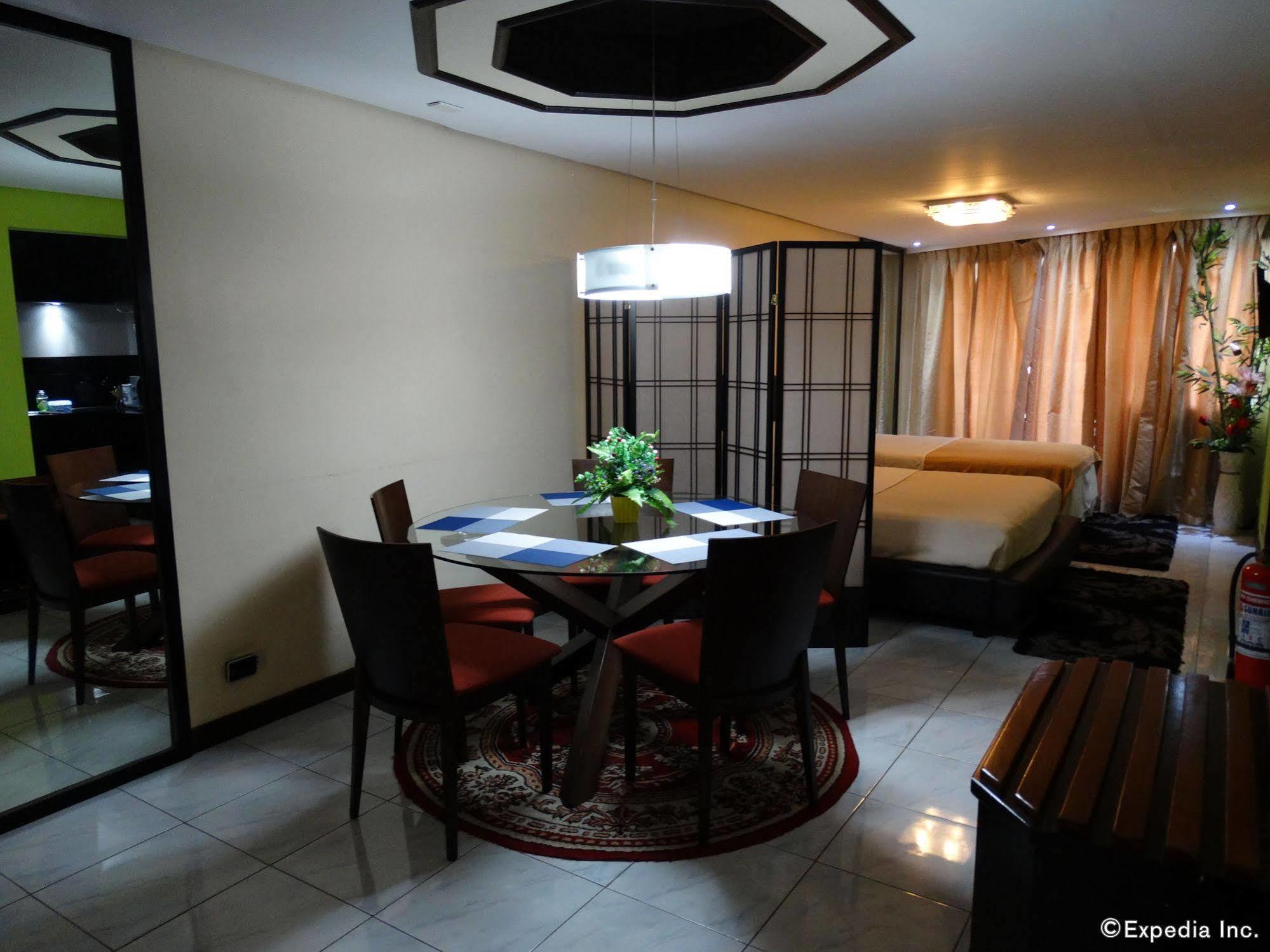 Manila Bay Serviced Apartments Buitenkant foto