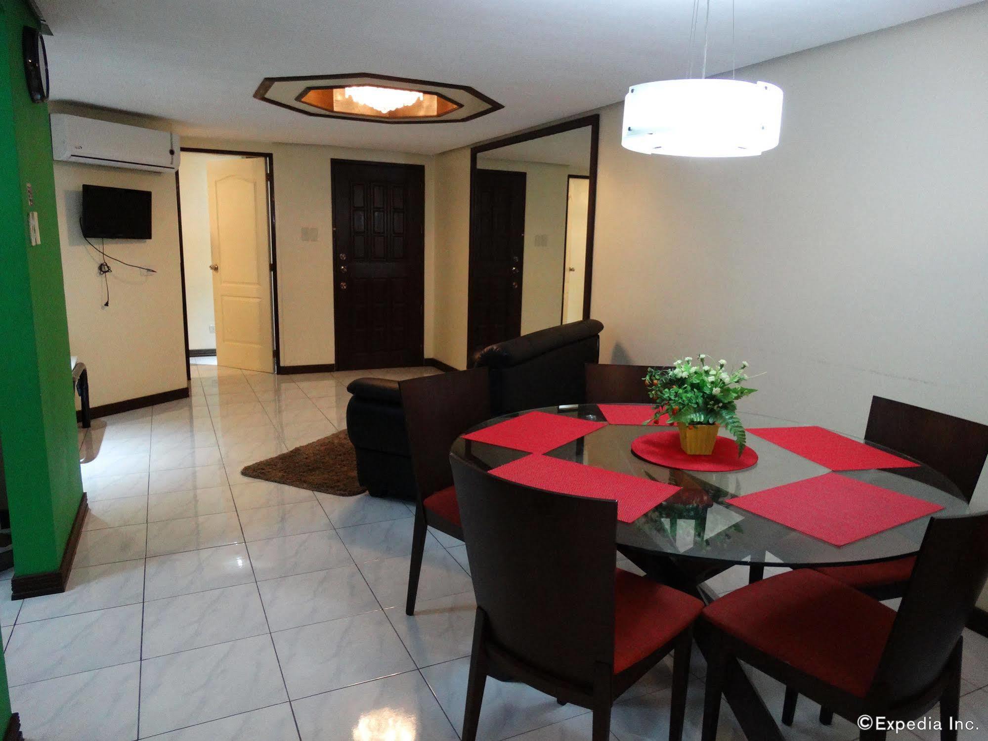 Manila Bay Serviced Apartments Buitenkant foto