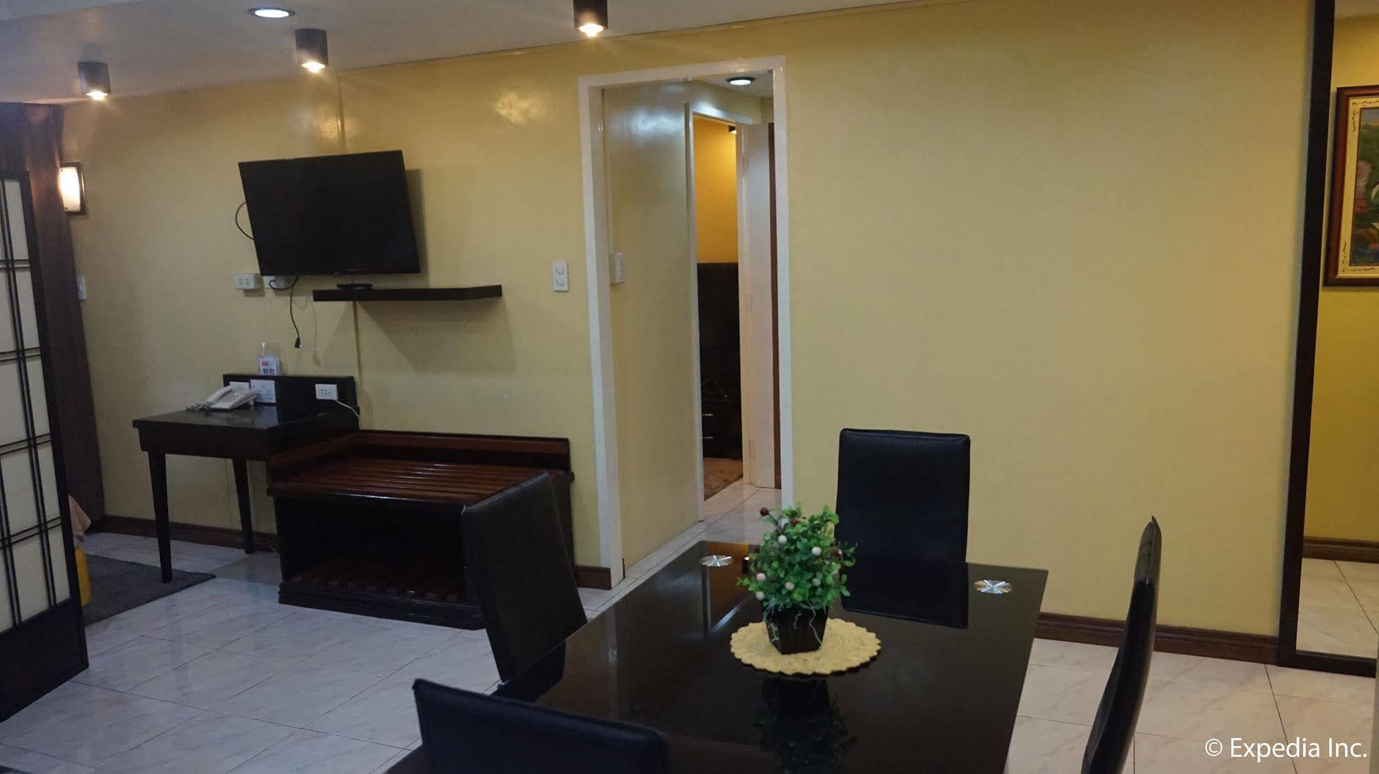 Manila Bay Serviced Apartments Buitenkant foto